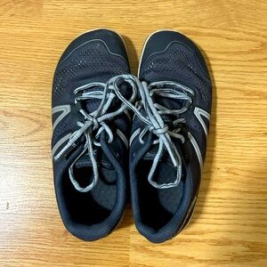 Xero Shoes women’s HFS size 8